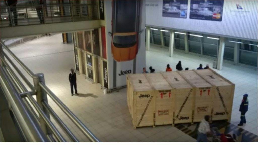 Jeep's campaign included displaying a large vehicle-sized box with Jeep branding in local airports