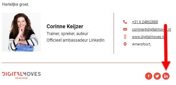Een email hantekening met een pijltje dat naar het LinkedIn symbool wijst onder de naam van Corinne Keijzer