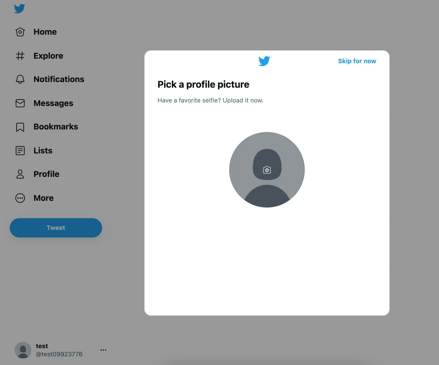 Step 6 in creating a Twitter account - uploading a profile image 400x400 pixels