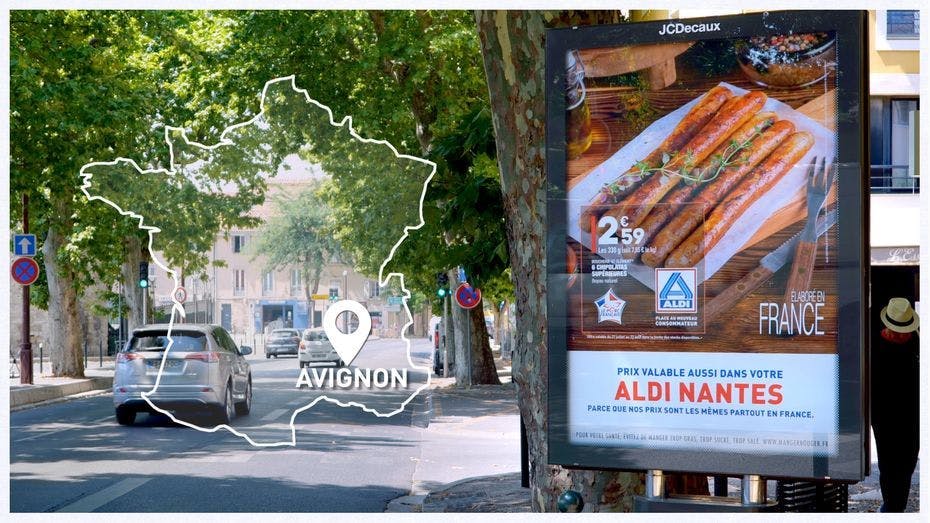 Campagne offline Aldi - image d'un arret de bus